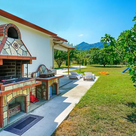 Semiramis Holiday home Chrysi Ammoudia